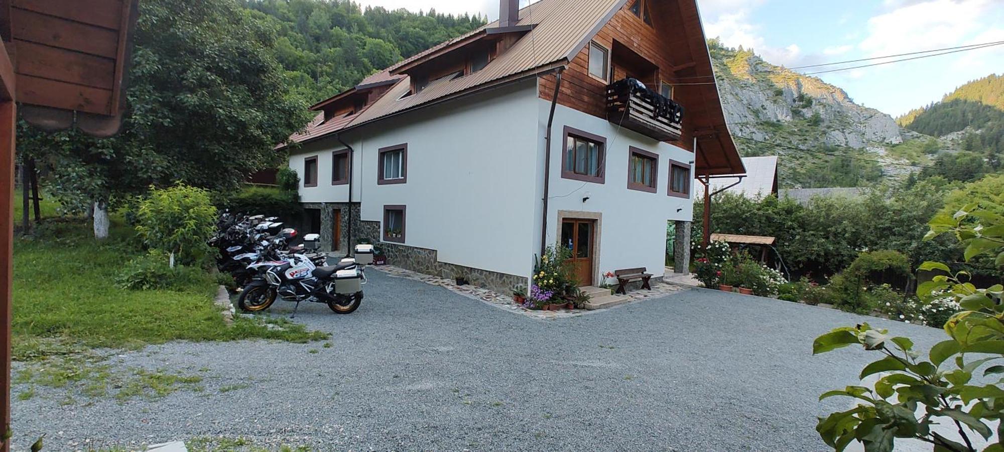 Pensiunea Piatra Mandrutului Scarisoara  Esterno foto