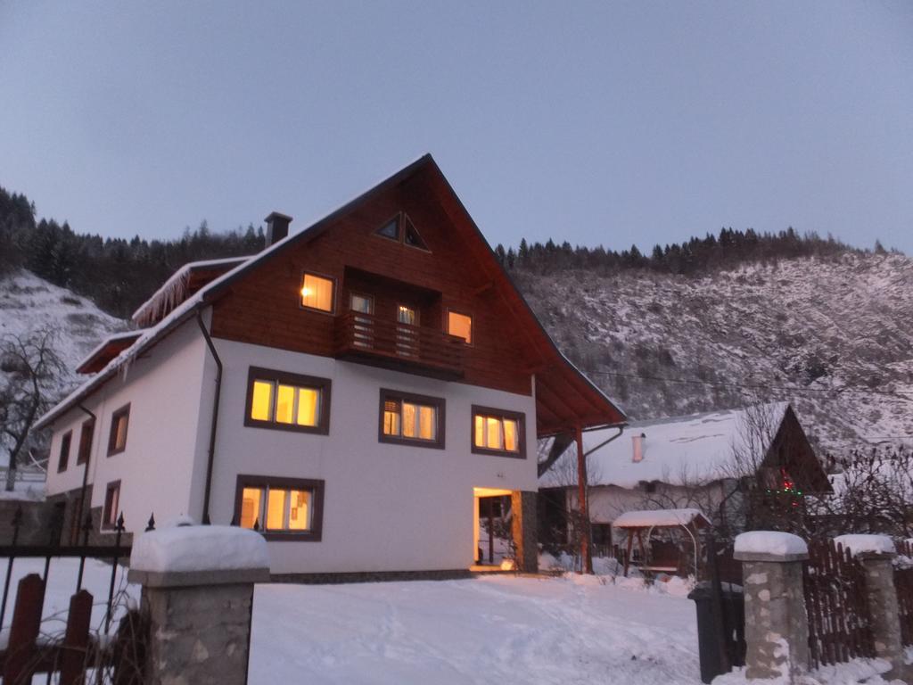 Pensiunea Piatra Mandrutului Scarisoara  Esterno foto
